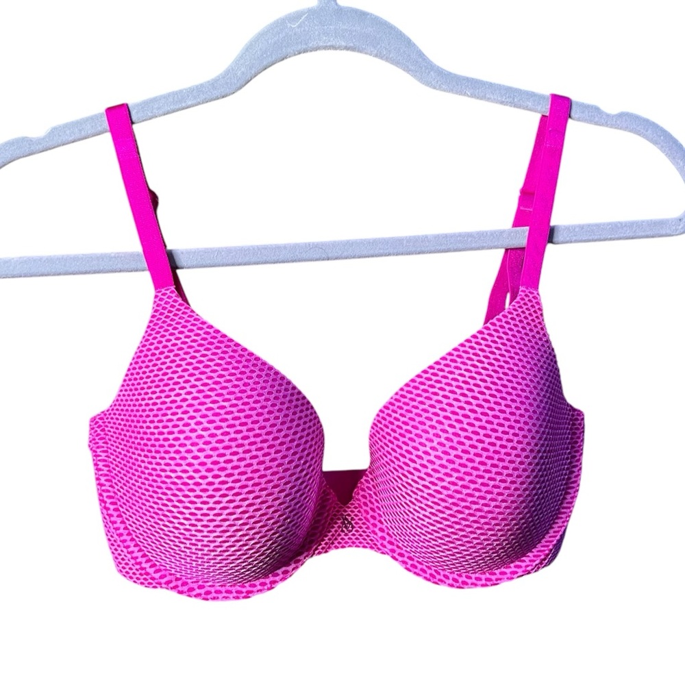 NWOT Victoria's Secret Uplift Semi Demi Multiway T-Shirt Bra Pink fish net 32DD